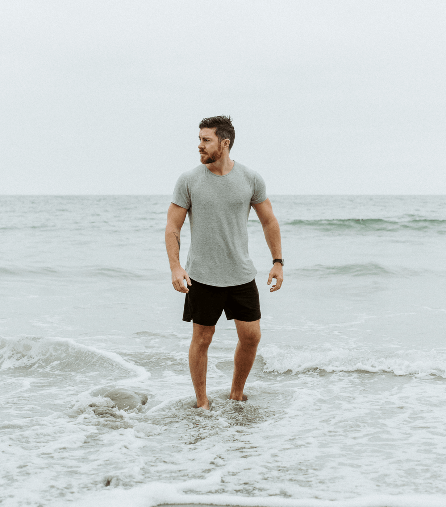Bamboo Swift Curve-Hem Tee - Black